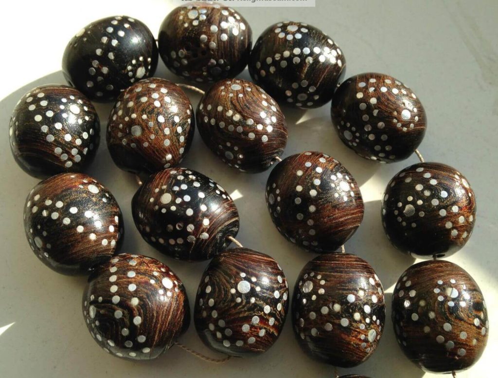 saudi arabesque - black coral vintage worry beads