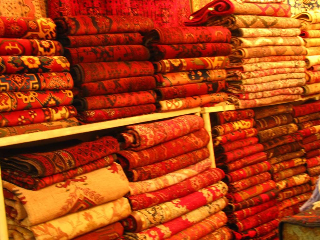 saudi arabesque - saudi souks shopping rugs