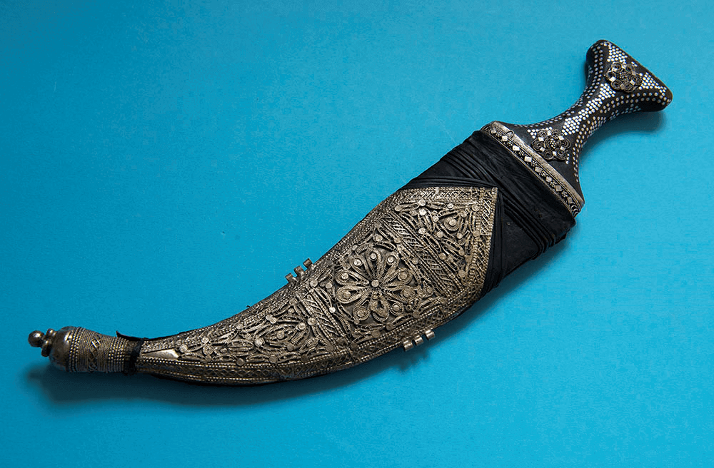 saudi arabesque - saudi vintage silver filigree dagger