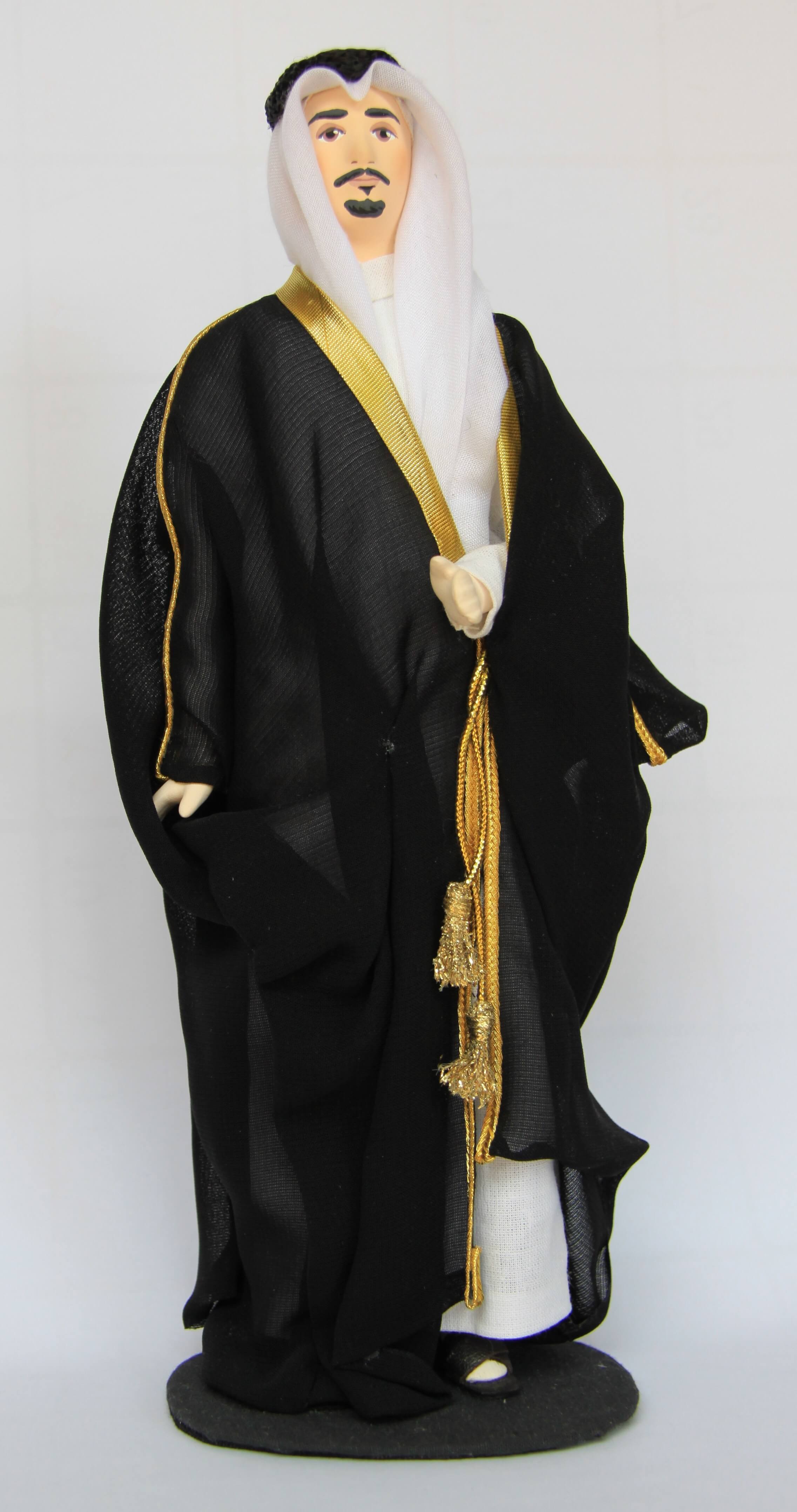 saudi arabesque - traditional saudi formal man dress bisht