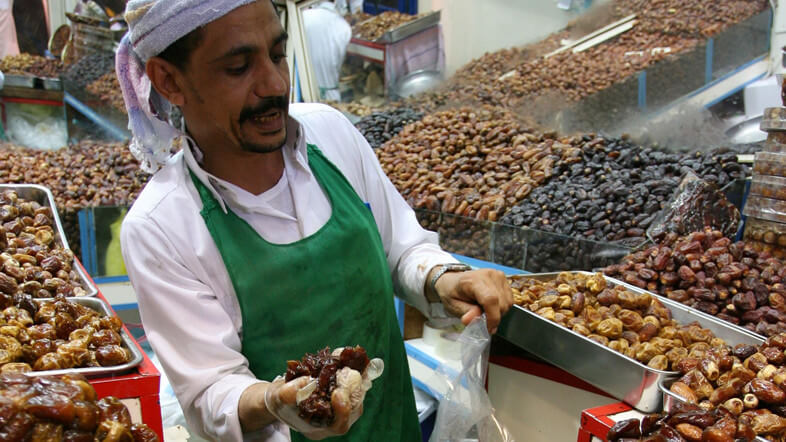 saudi arabesque - vendor sales dates in jeddah souk