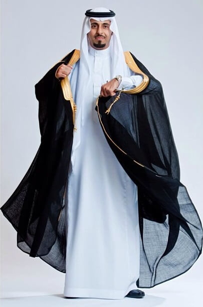 Why Do Saudis Dress Like That? - Sandal Design